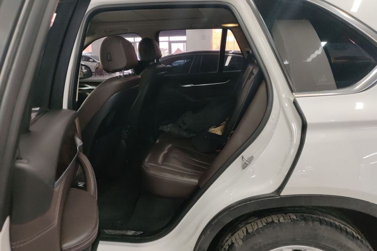 宝马X5(进口) 2015款 xDrive28i中控内饰7004