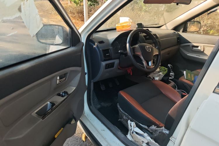 北汽威旺M20 2017款 1.5L M20S 基本型DAM15DL中控内饰20