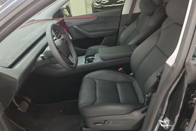 特斯拉 Model Y 2025款 长续航全轮驱动 首发版局部细节19