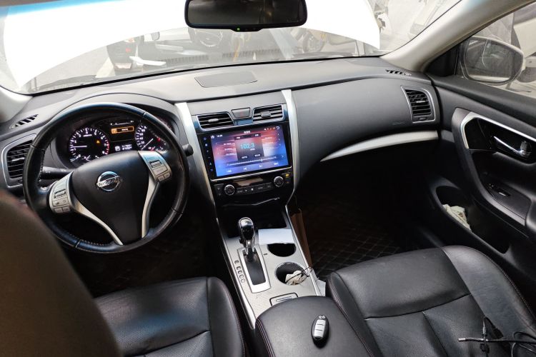 日产 天籁 2018款 2.0L XL 智进版中控内饰12