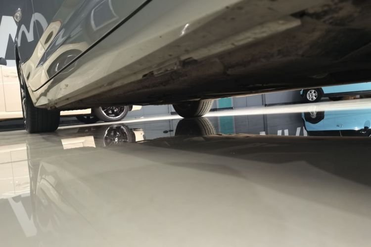 奥迪A6L 2019款 45 TFSI 臻选致雅型机舱底盘29