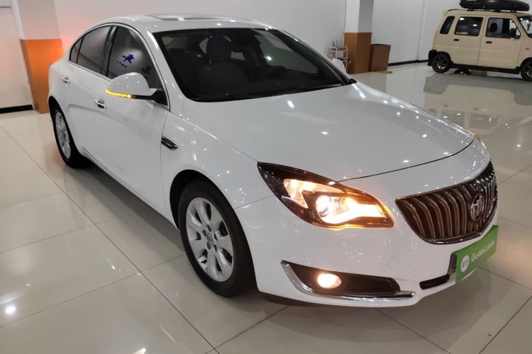 别克 君威 2014款 2.0L 精英时尚型车身外观3