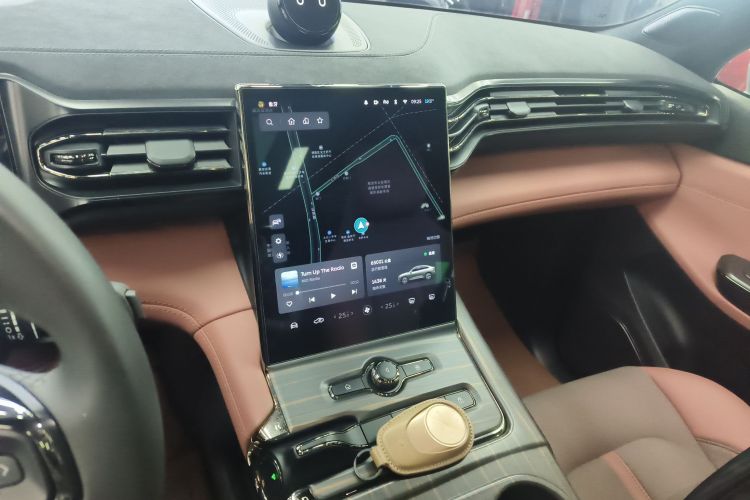 蔚来EC6 2020款 605KM 运动版中控内饰16
