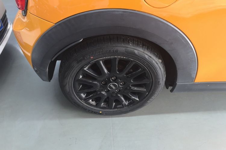 MINI 2014款 1.2T ONE+车身外观6008