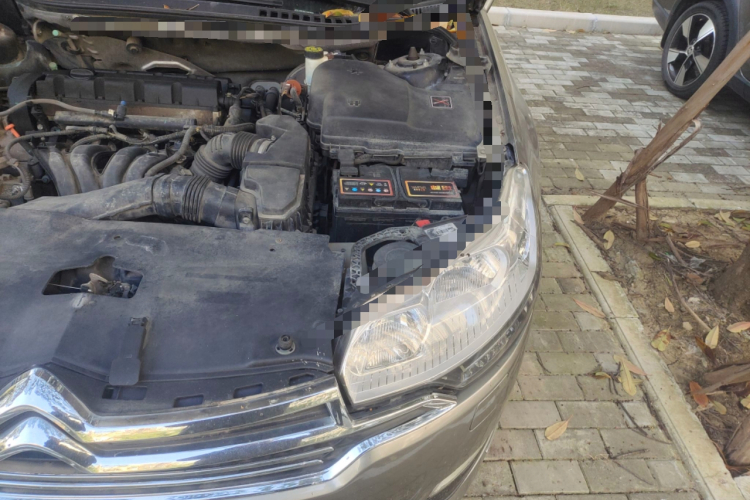 雪铁龙C5 2014款 2.0L 自动尊享型局部细节9007