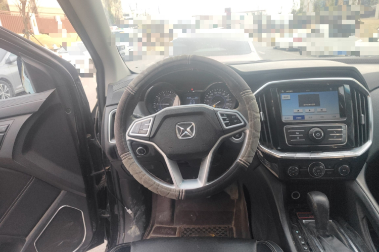 江铃 驭胜S350 2016款 2.0T 自动四驱汽油豪华版5座中控内饰13