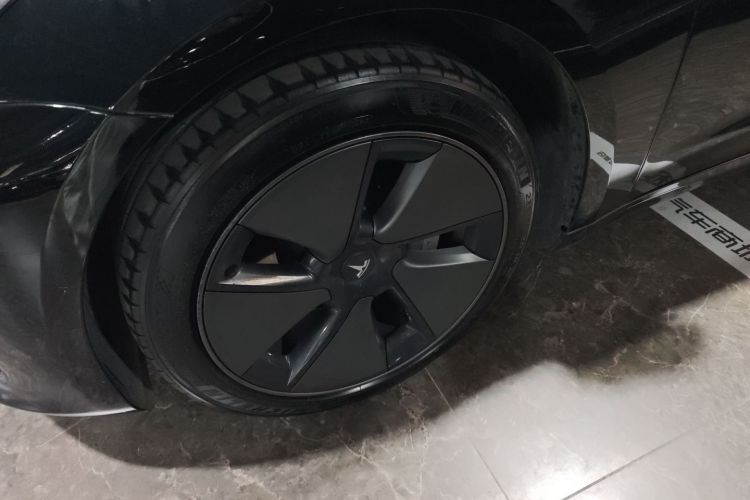 特斯拉 Model 3 2022款 后轮驱动版车身外观6007