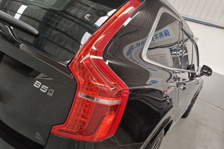 沃尔沃XC90 2021款 B5 智行豪华版 5座车身外观9