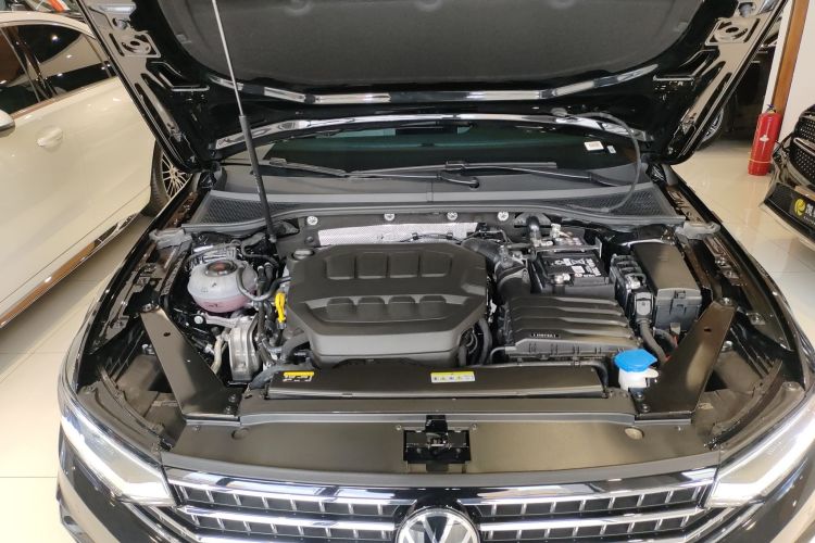 大众 迈腾 2025款 改款二 众享款 330TSI DSG豪华型机舱底盘24