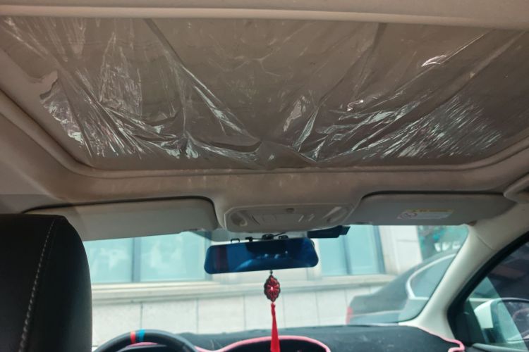 福特 福克斯 2017款 三厢 1.6L 手动风尚型智行版中控内饰22