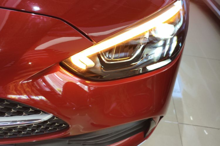 奔驰C级 2022款 改款 C 200 L 运动版局部细节36