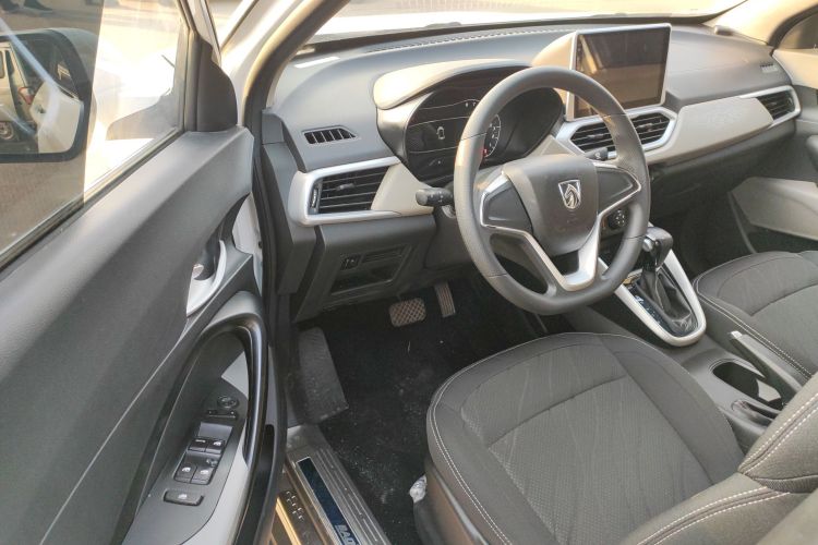 宝骏510 2019款 1.5L CVT劲享型 国VI中控内饰20