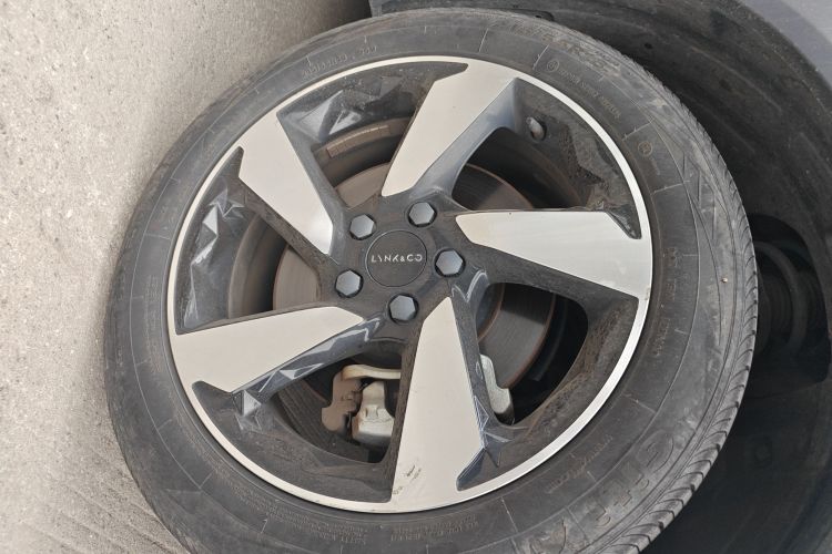 领克06 2020款 1.5T 劲Pro车身外观10