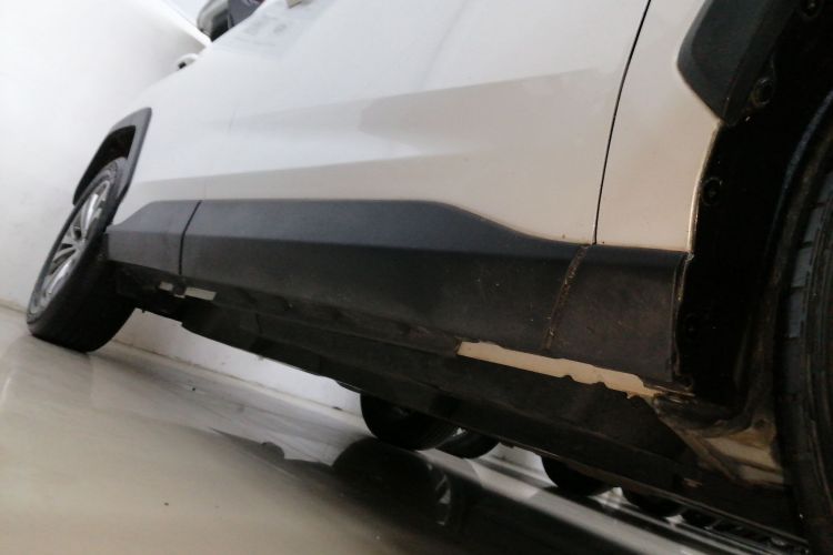 丰田 RAV4荣放 2023款 2.0L CVT两驱风尚Plus版局部细节9001