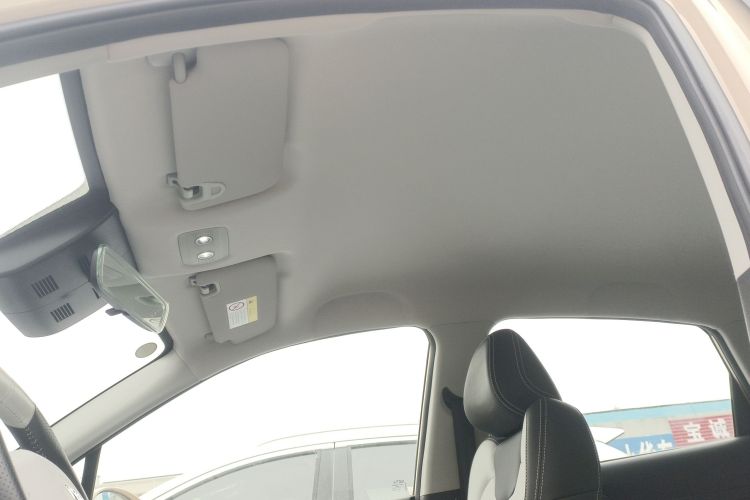 哪吒汽车 哪吒AYA 2023款 401中控内饰22