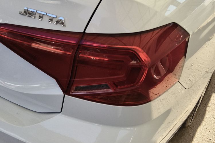 大众 捷达 2019款 梦想版 1.4L 手动时尚型车身外观6006