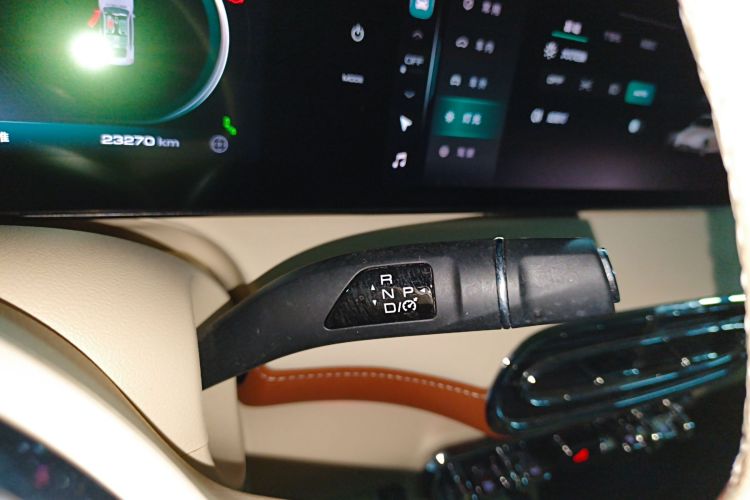 欧拉芭蕾猫 2022款 401km 胡桃夹子版中控内饰18