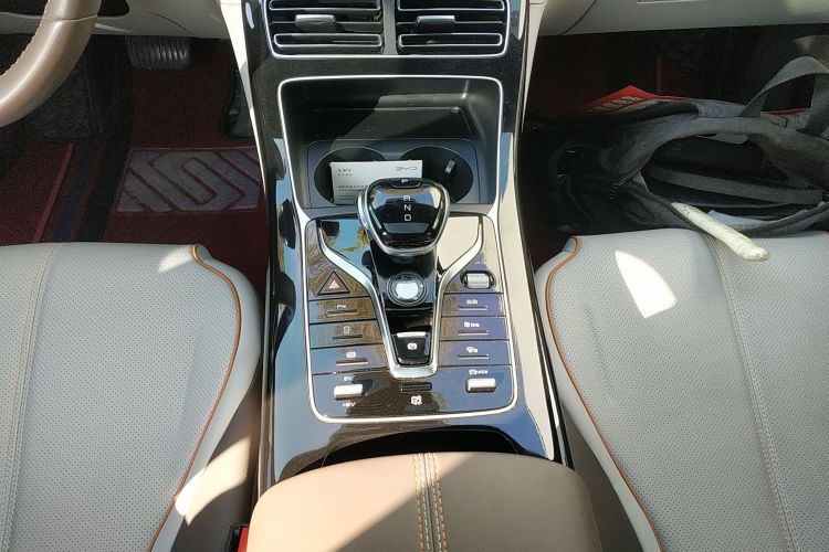 比亚迪 秦PLUS 2023款 冠军版 DM-i 120KM领先型中控内饰18