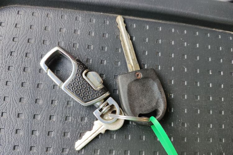 金杯 阁瑞斯 2016款 2.0L快运实用型中控内饰11