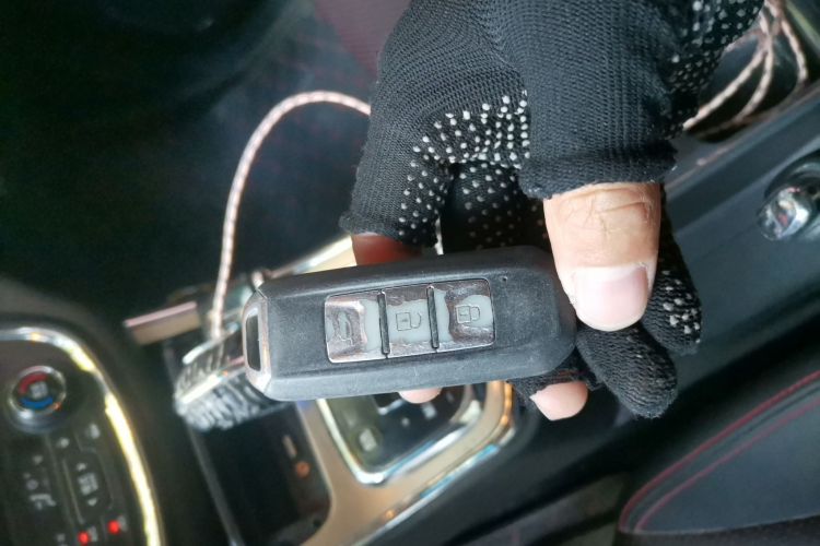 宝骏560 2016款 1.8L iAMT豪华型中控内饰11