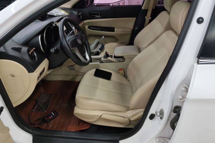 长安 逸动 2015款 1.6L 自动豪华型中控内饰19