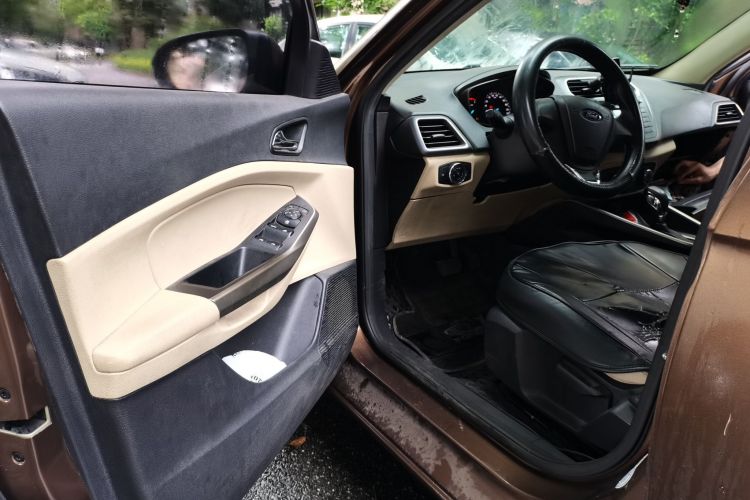 福特 福睿斯 2017款 改款 1.5L 自动舒适型中控内饰7003