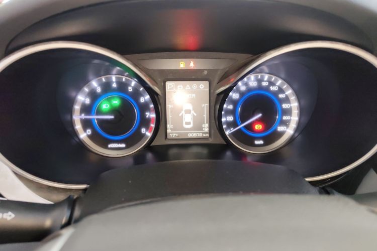 长安 逸动 2019款 高能版 1.6L GDI 自动先锋型 国VI中控内饰14