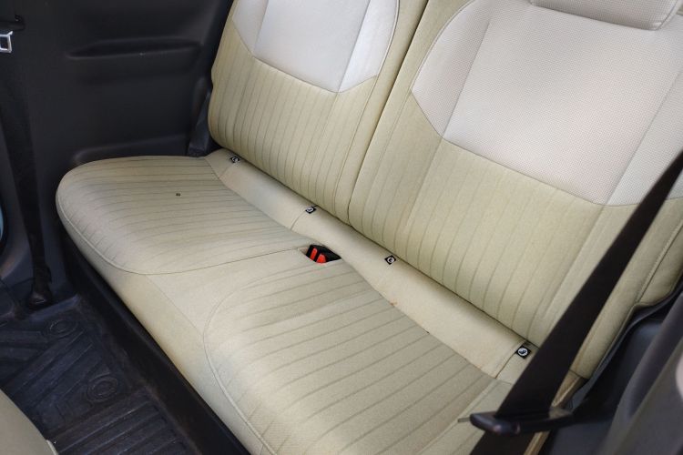 吉利银河 2023款 熊猫mini 200km 耐力熊中控内饰21