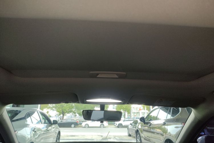 吉利汽车 帝豪 2023款 第4代冠军版 1.5L CVT豪华型中控内饰22