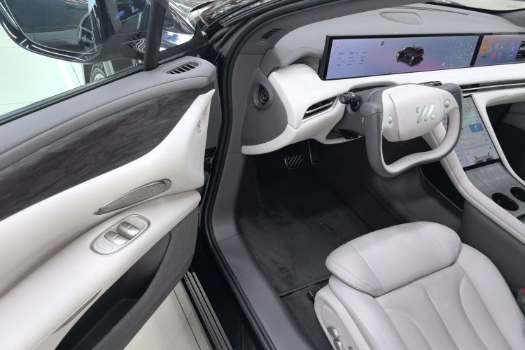 智己汽车 智己LS7 2025款 焕新版 Ultra中控内饰7003