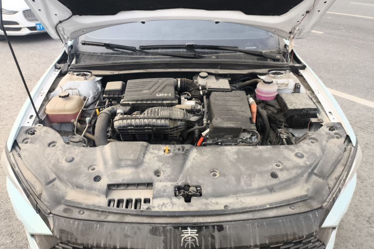 比亚迪 秦PLUS 2023款 冠军版 DM-i 120KM卓越型机舱底盘24