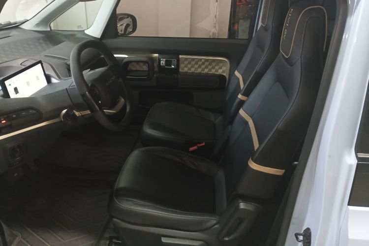 宝骏KiWi EV 2021款 艺术家 三元锂中控内饰19