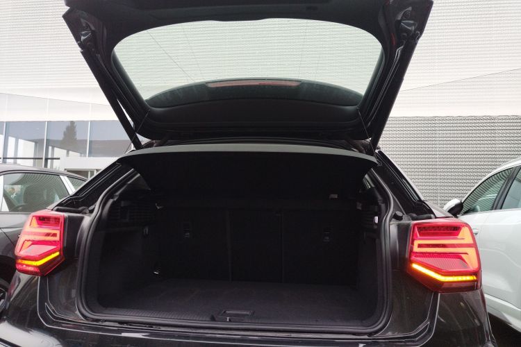 奥迪Q2L 2023款 35TFSI 豪华动感型中控内饰23