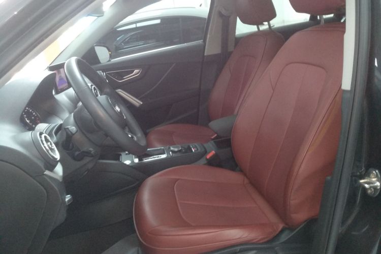 奥迪Q2L 2021款 35 TFSI 进取动感型局部细节19