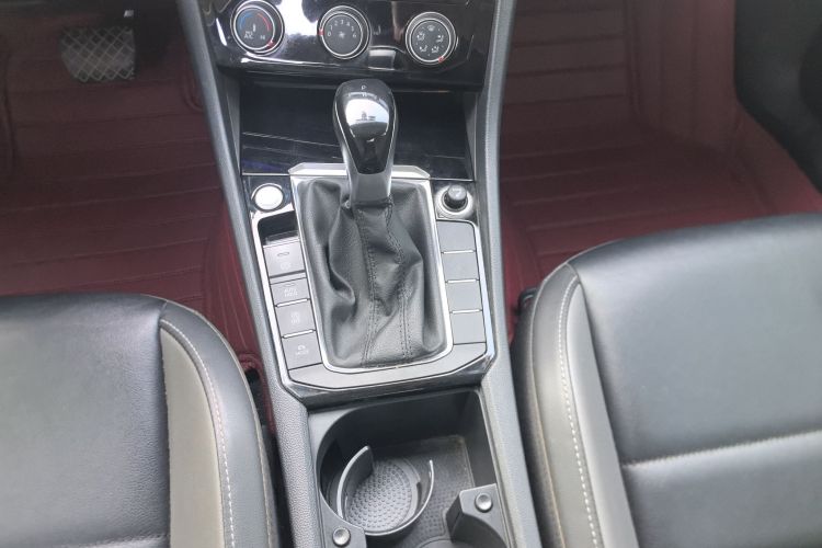 大众 速腾 2019款 200TSI DSG舒适型 国VI中控内饰18