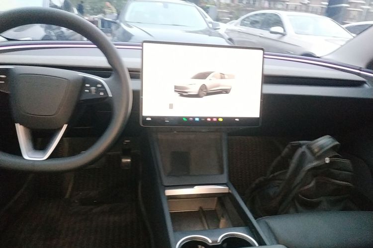 特斯拉 Model 3 2023款 后轮驱动版局部细节16