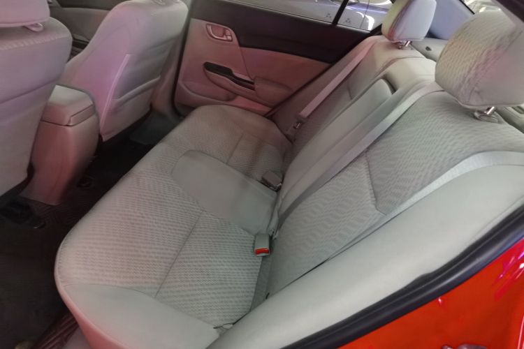 本田 思域 2014款 1.8L 自动舒适版中控内饰21