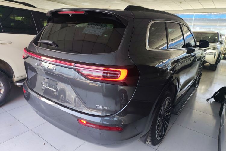 鸿蒙智行 问界M7 2024款 1.5T 智驾四驱Max版 5座车身外观6005