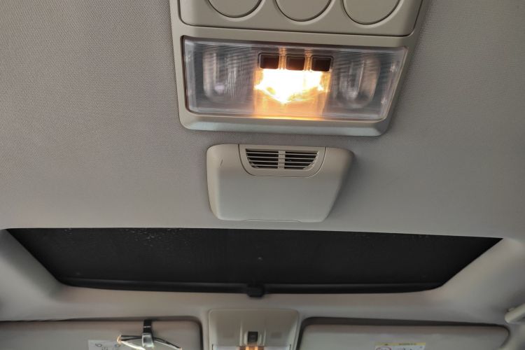 路虎 发现 2016款 3.0 SC 曜黑典藏版 SE中控内饰22