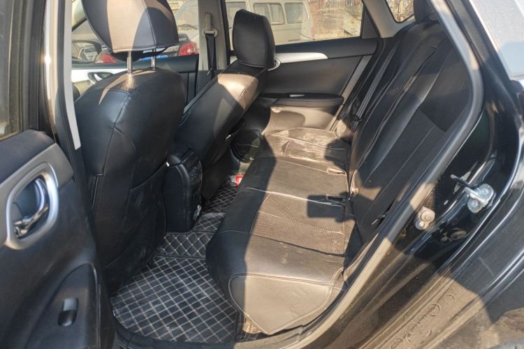 日产 轩逸 2024款 经典 1.6XE CVT舒适版中控内饰21