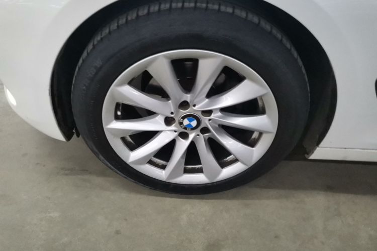 宝马3系GT 2018款 320i 时尚型车身外观6007