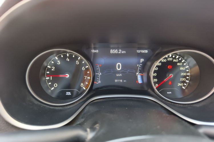 Jeep 指南者 2017款 200T 自动家享版中控内饰14