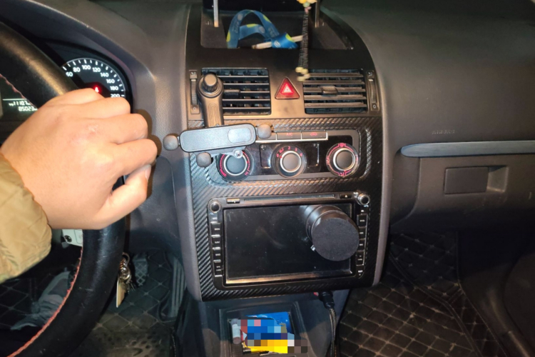 大众 途安 2015款 1.4T 手动风尚版5座中控内饰16