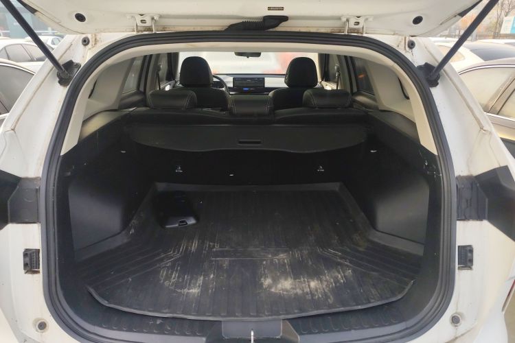 哈弗H6 2022款 第三代 1.5T 自动两驱Max机舱底盘23