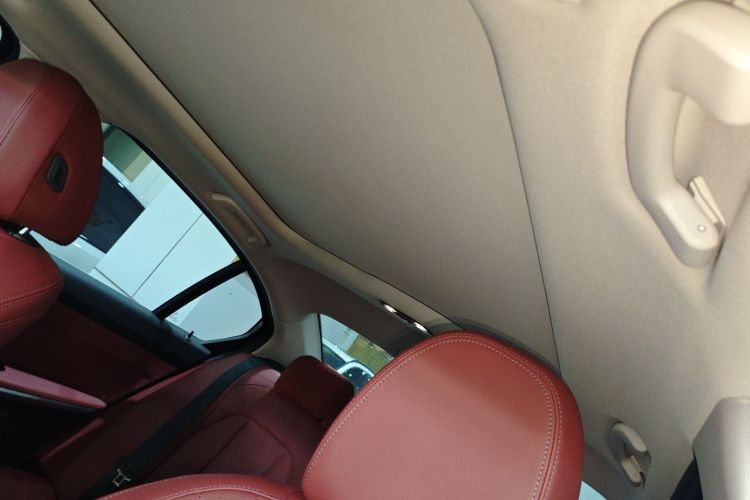 宝马3系 2025款 325Li M运动套装中控内饰22