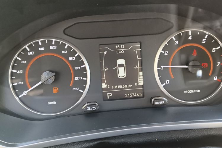 奇瑞 瑞虎3X 2021款 PLUS 1.5L CVT痛快红枣版II型中控内饰14