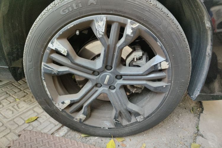 魏牌 VV7 2020款 2.0T 旗舰型车身外观10