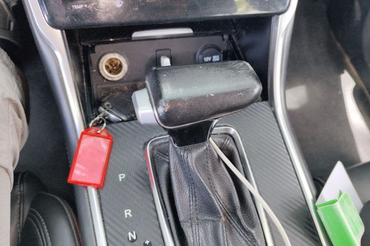 长安CS75 2020款 280T 自动智惠型 国VI中控内饰18