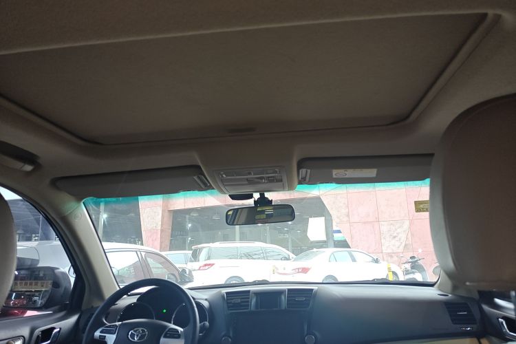 丰田 汉兰达 2012款 2.7L 两驱7座豪华版局部细节22