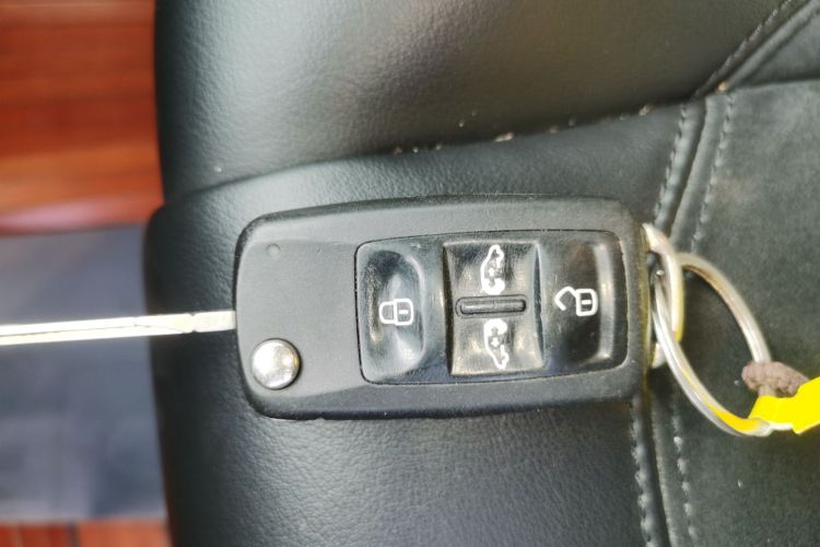 大众 迈特威 2018款 2.0TSI 两驱豪华版 7座中控内饰7001